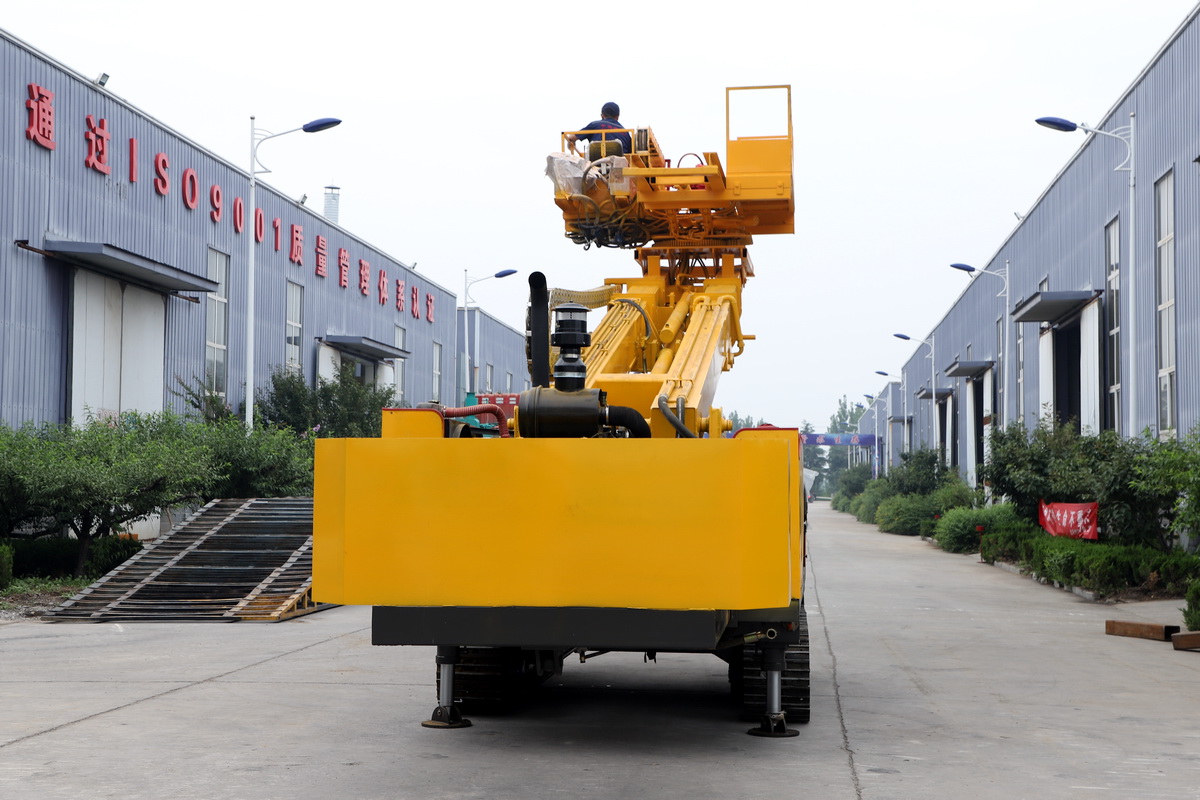 15m錨固鑽(zuan)機