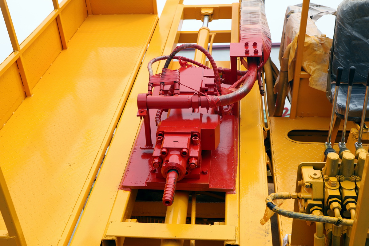 15m錨(máo)固鑽機(ji)