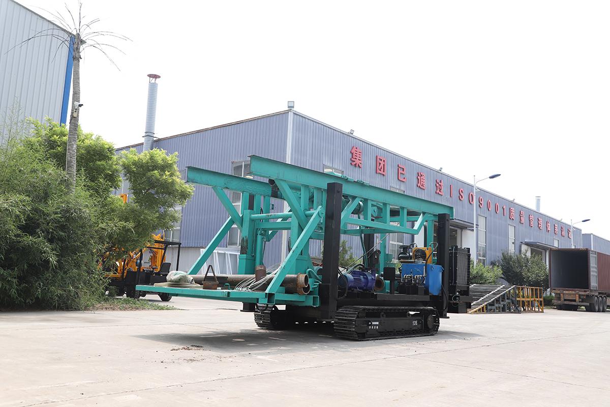 6寸鋼履帶(dai)反循環鑽機(jī)