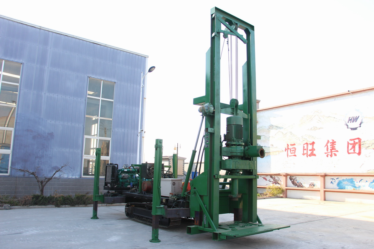 7寸鋼履帶(dai)反循環鑽機(ji)